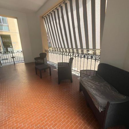 Apartmán La Casa Nel Viale Asti Exteriér fotografie