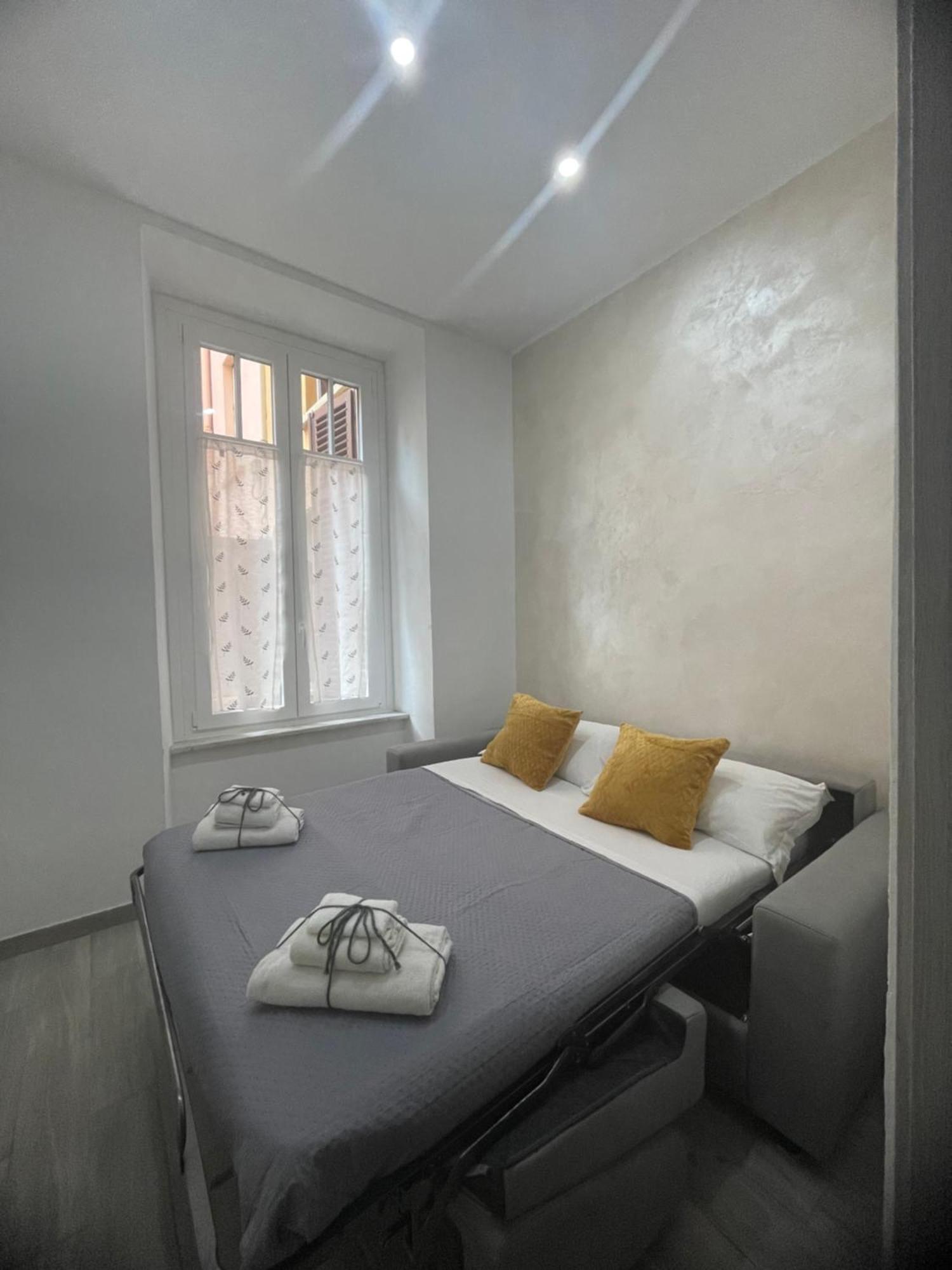 Apartmán La Casa Nel Viale Asti Exteriér fotografie