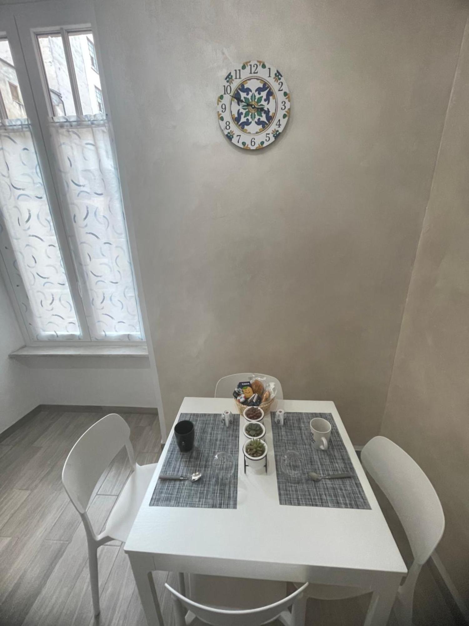 Apartmán La Casa Nel Viale Asti Exteriér fotografie